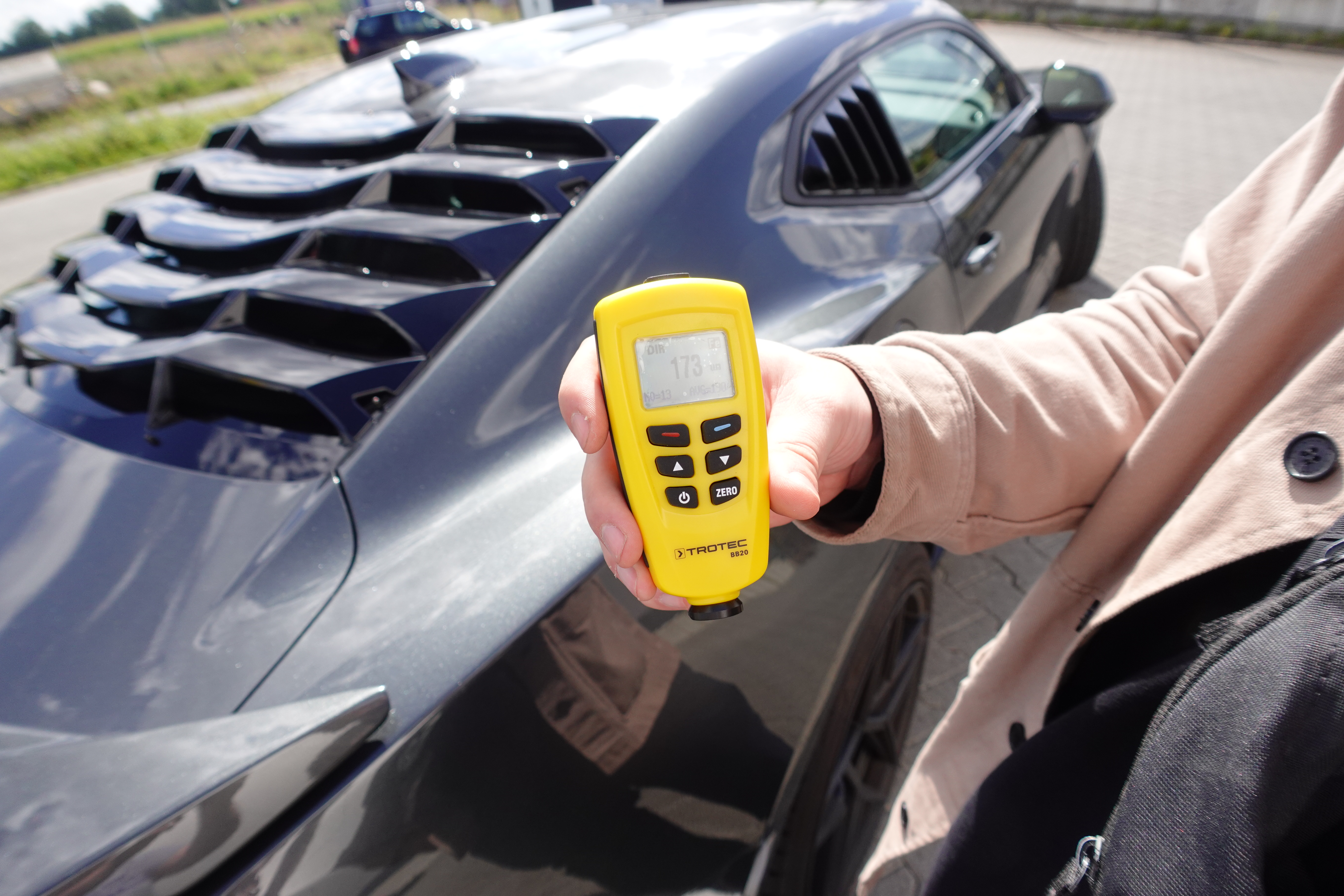 Lackdickenmessung im Rahmen eines Wertgutachtens